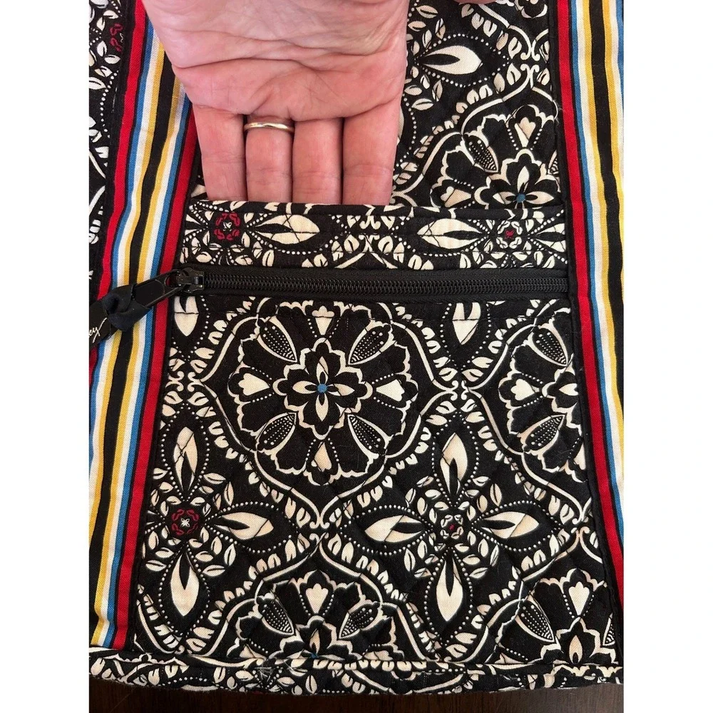 Vera Bradley Paisley in‎ Confidence Hipster Crossbody Bag Black White Quilted